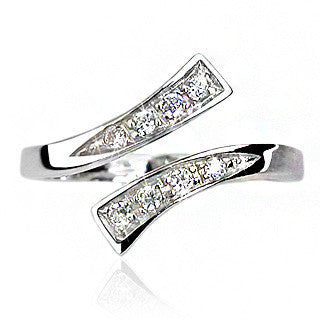 Sparkle Toes– Double flared multiple round-cut cubic zirconia sterling silver toe ring